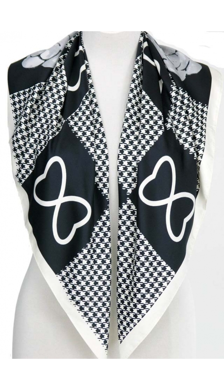 SATYNOWA APASZKA BIAŁO CZARNA PEPITO RÓŻE SERCA 90/90 cm