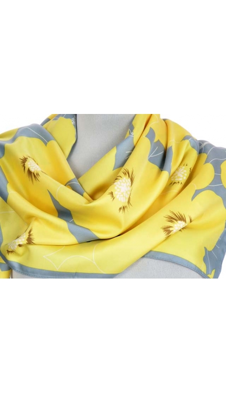 SATYNOWA APASZKA W KWIATY POPIEL Z żÓŁTYM 90/90 cm