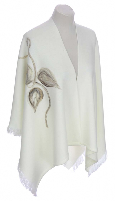 PONCZO, CHUSTA KREMOWA Z HAFTEM R. UNI 42 - 56