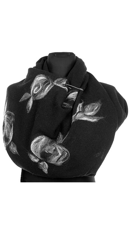 GLAMOUR SZAL Z HAFTEM RĘCZNYM 80 % LAMBSWOOL CZARNY
